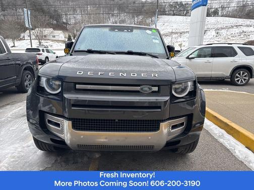 2022 Land Rover Defender 90 S