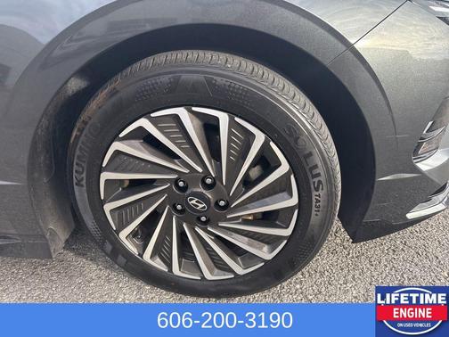 2024 Hyundai SONATA Hybrid SE