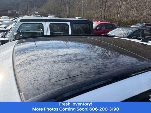 2025 Land Rover Range Rover Velar P250 SE R-Dynamic