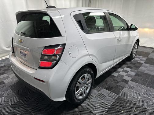 2017 Chevrolet Sonic LT