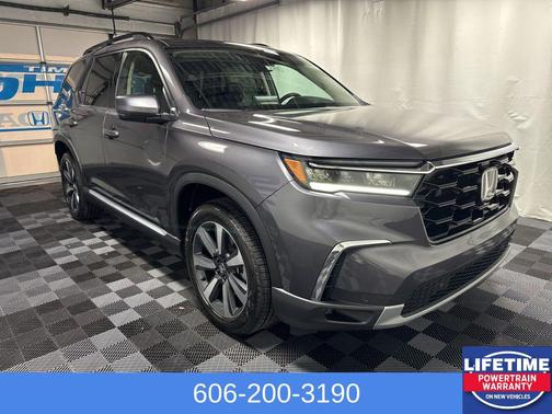 2025 Honda Pilot Touring 8-Passenger