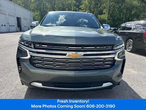 Silver Sage Metallic 2023 Chevrolet Suburban Premier