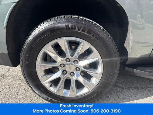 Silver Sage Metallic 2023 Chevrolet Suburban Premier