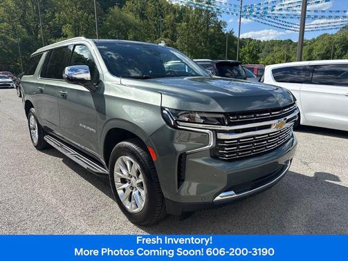 Silver Sage Metallic 2023 Chevrolet Suburban Premier