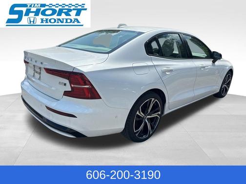 Crystal White Metallic 2024 Volvo S60 B5 Plus Dark Theme