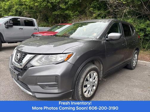 Gun Metallic 2017 Nissan Rogue S