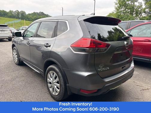 Gun Metallic 2017 Nissan Rogue S