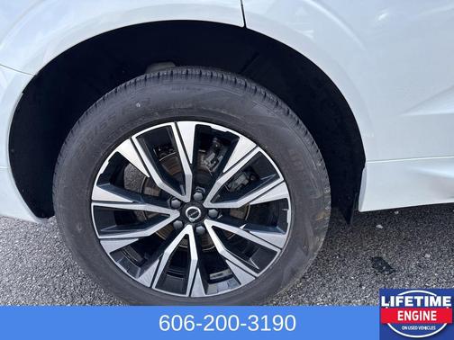 2025 Volvo XC60 B5 Plus