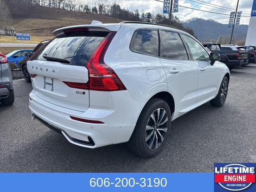 2025 Volvo XC60 B5 Plus