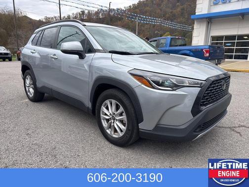 2022 Toyota Corolla Cross LE
