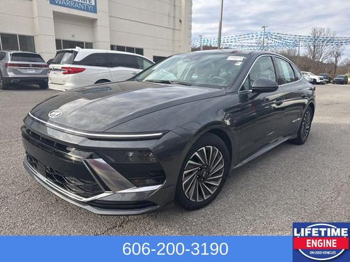 2024 Hyundai SONATA Hybrid SE