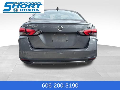 2022 Nissan Versa 1.6 SV