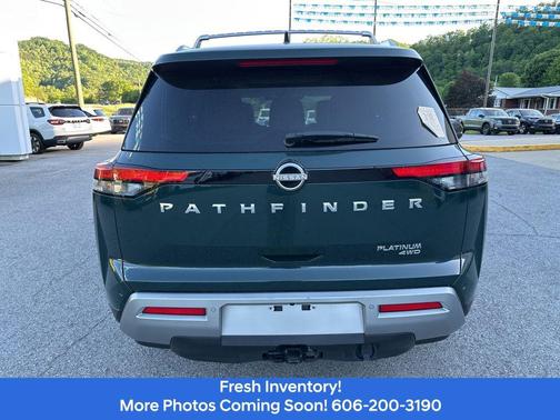 Obsidian Green Pearl 2023 Nissan Pathfinder Platinum 4WD
