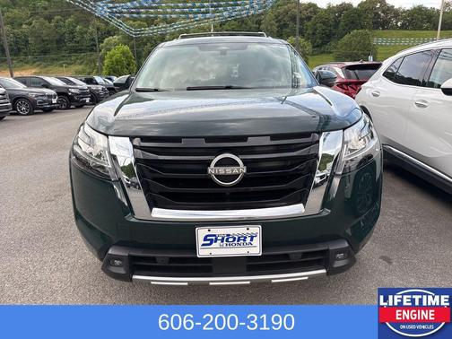 Obsidian Green Pearl 2023 Nissan Pathfinder Platinum 4WD