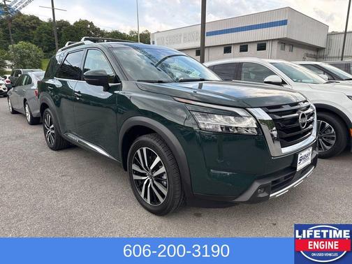 Obsidian Green Pearl 2023 Nissan Pathfinder Platinum 4WD