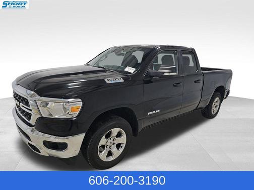 Diamond Black Crystal Pearlcoat 2022 RAM 1500 Big Horn/Lone Star