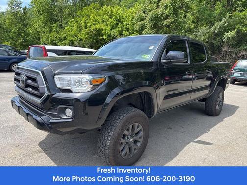 Midnight Black Metallic 2022 Toyota Tacoma SR5