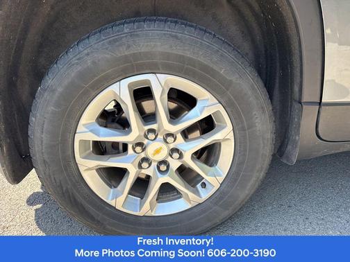 Satin Steel Metallic 2019 Chevrolet Traverse LT Cloth