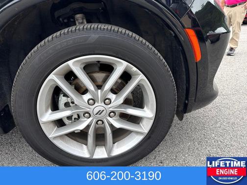 DB Black Crystal Clearcoat 2026 Dodge Durango GT Plus