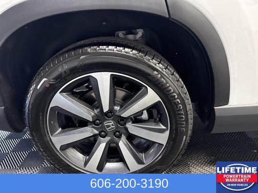 2025 Honda Pilot Touring 8-Passenger