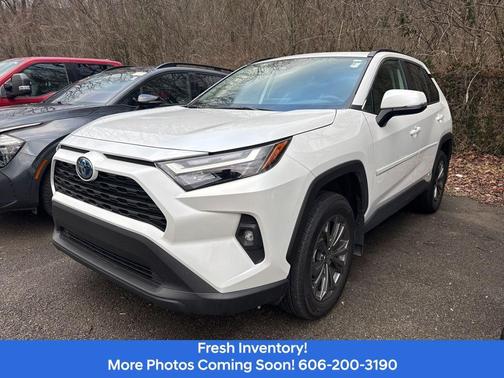 2024 Toyota RAV4 Hybrid XLE Premium