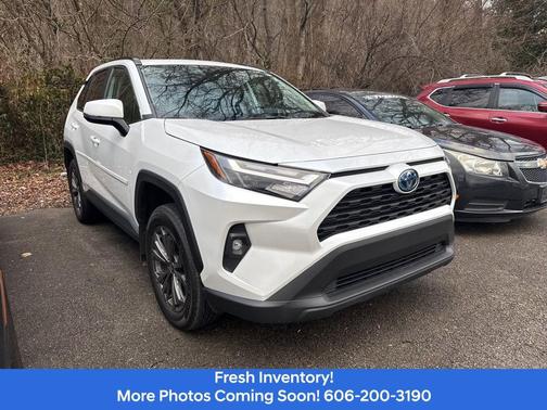 2024 Toyota RAV4 Hybrid XLE Premium