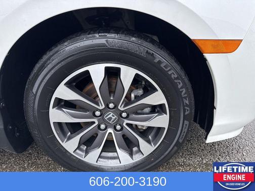 Platinum White Pearl 2024 Honda Odyssey EX-L
