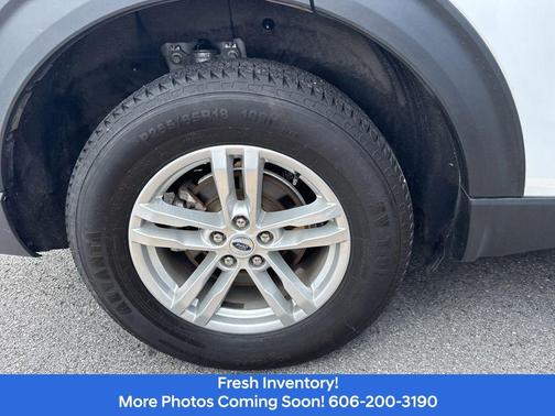 Oxford White 2021 Ford Explorer XLT