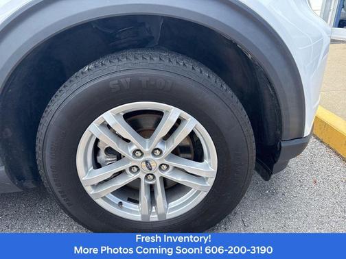 Oxford White 2021 Ford Explorer XLT