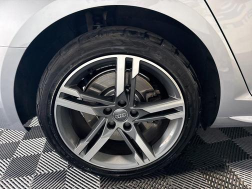 2018 Audi A4 2.0T Premium Plus