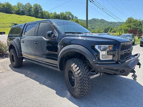 Shadow Black 2018 Ford F-150 Raptor