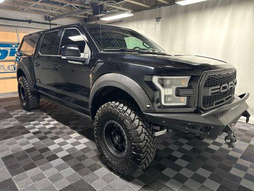 Shadow Black 2018 Ford F-150 Raptor