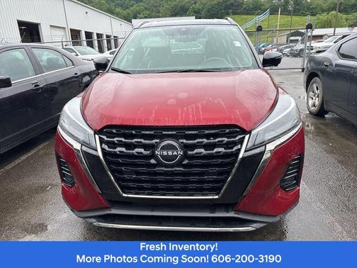 Scarlet Ember Tintcoat 2023 Nissan Kicks SR