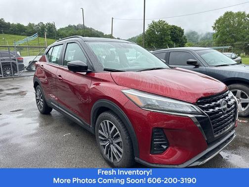 Scarlet Ember Tintcoat 2023 Nissan Kicks SR