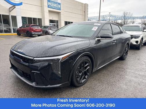 2025 Kia K4 GT-Line Turbo