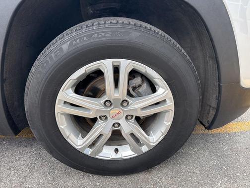 Quicksilver Metallic 2019 GMC Terrain SLE