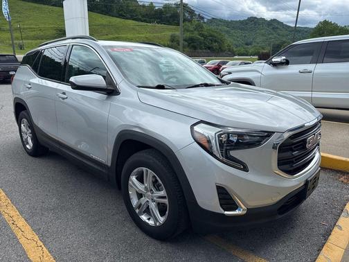 Quicksilver Metallic 2019 GMC Terrain SLE