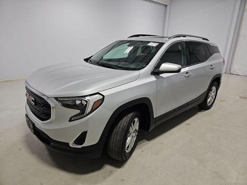 Quicksilver Metallic 2019 GMC Terrain SLE