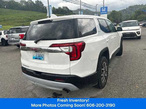 Summit White 2021 GMC Acadia FWD SLE