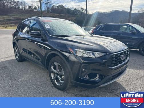 2025 Ford Escape ST-Line Select