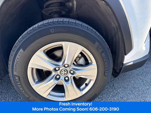 Ice 2024 Toyota RAV4 Hybrid XLE