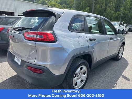Billet Silver Metallic Clearcoat 2014 Jeep Cherokee Sport