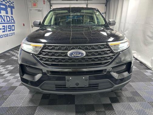 Black Metallic 2023 Ford Explorer Base