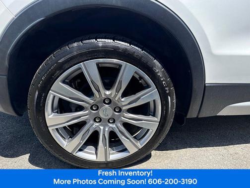 Crystal White Tricoat 2019 Cadillac XT4 Premium Luxury