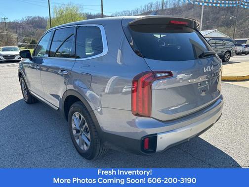 2023 Kia Telluride LX