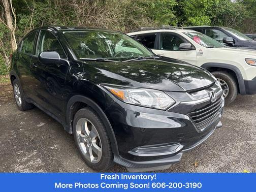Crystal Black Pearl 2016 Honda HR-V LX