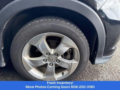 Crystal Black Pearl 2016 Honda HR-V LX