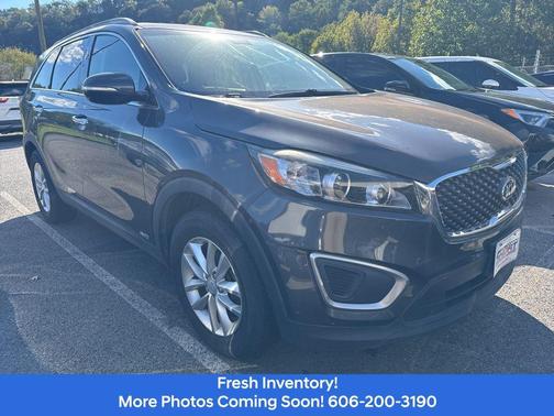 2018 Kia Sorento LX