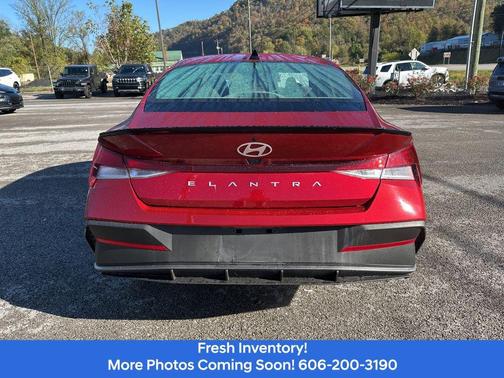 2025 Hyundai ELANTRA Sport