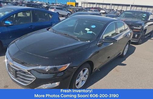 Mosaic Black Metallic 2024 Chevrolet Malibu FWD 1LT
